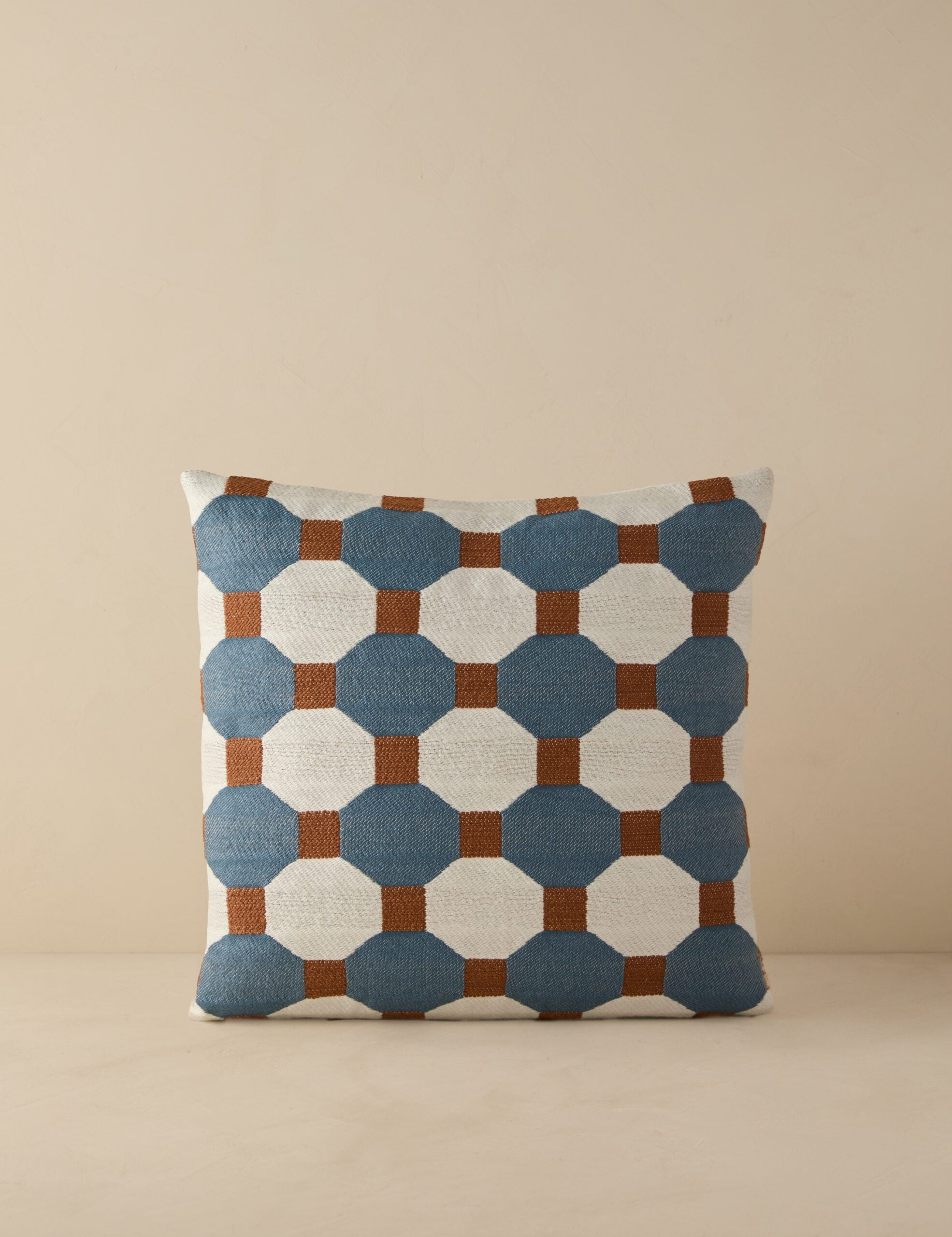 Jessa Indoor / Outdoor Pillow